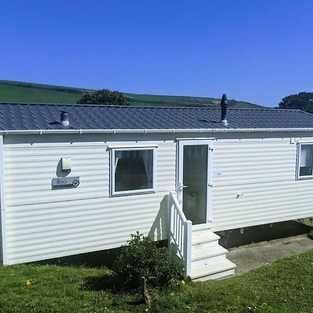 Large 4 Person Couples And Family Caravan In Newquay Bay Resort Esterno foto